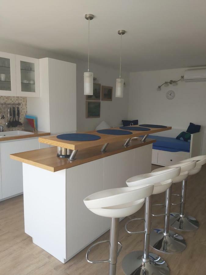 Apartments Irina Ičići Esterno foto