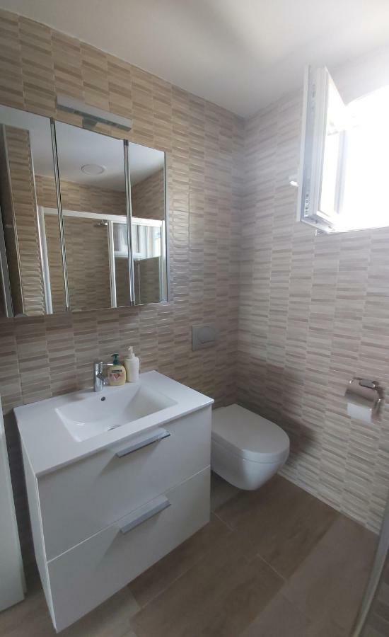 Apartments Irina Ičići Esterno foto