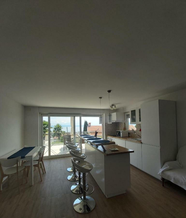 Apartments Irina Ičići Esterno foto